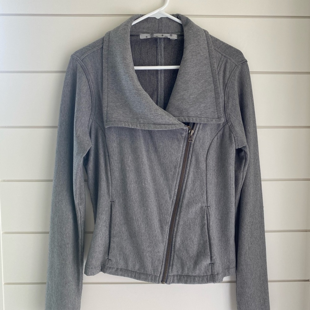 Athleta Cute Zip Sideways Jacket